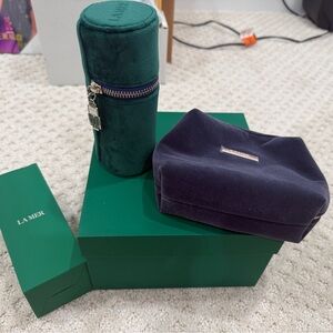 La Mer Velvet Travel Set in Deep Green and Navy Blue